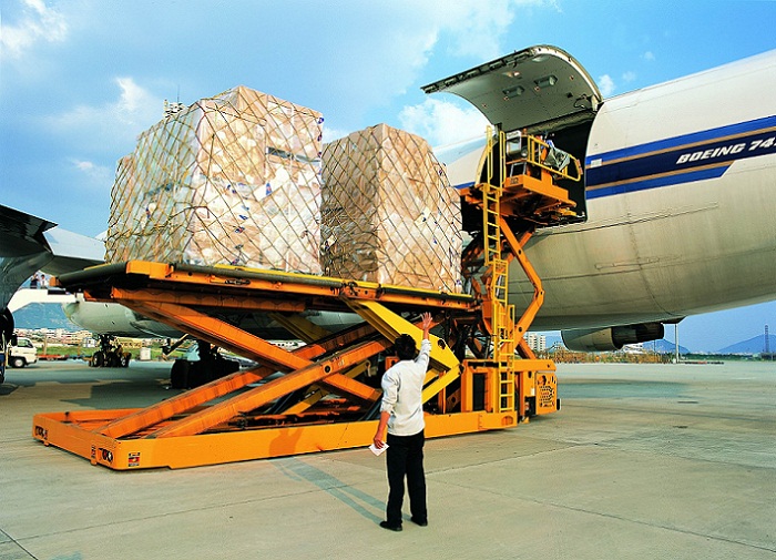 Контроль агентом отправки товара грузовым авиатранспортом